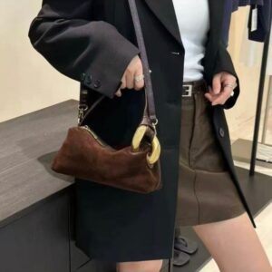 Single shoulder cross-body bag
