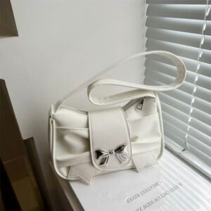 Butterfly-shaped bag