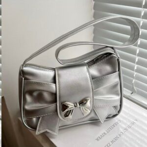 Butterfly-shaped bag