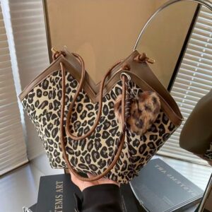 Large capacity tote bag