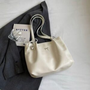 Single shoulder tote bag