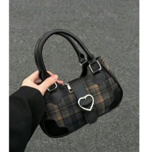 Square-patterned bag