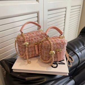 Box mouth red envelope