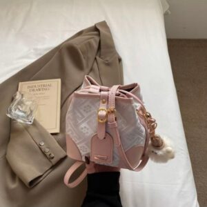 Fashionable cross-body bag