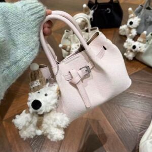 Large capacity cross-body bag