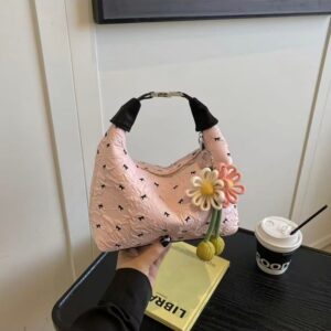 Butterfly-shaped bag